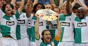 Frings mit Liga-Pokal 2006