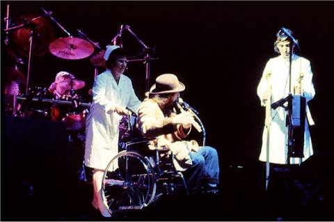 Ian Anderson im Rollstuhl 1988