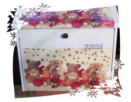 Weihnachtliche Dekoration: Briefkasten